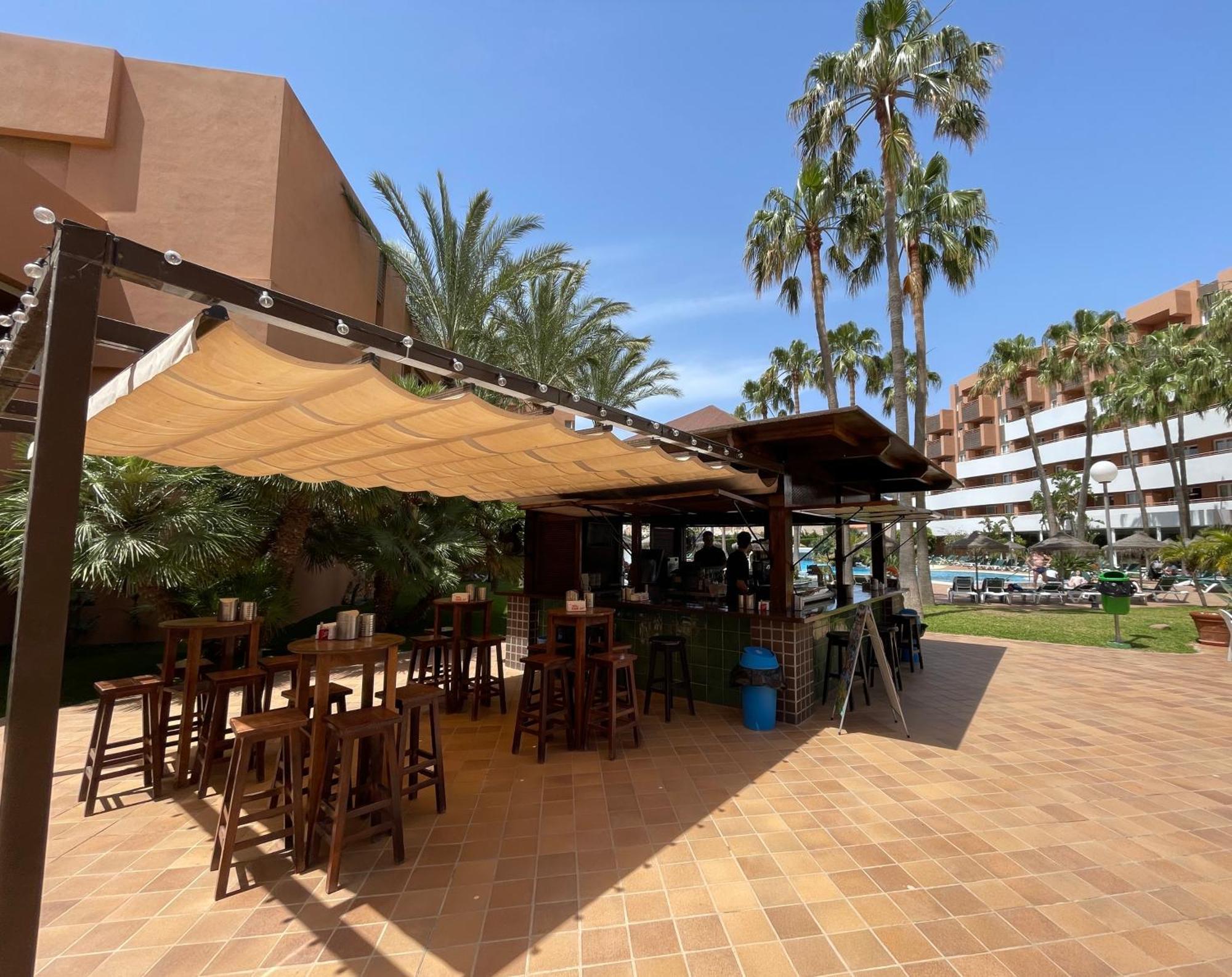 Aparthotel Arena Center Roquetas de Mar Esterno foto